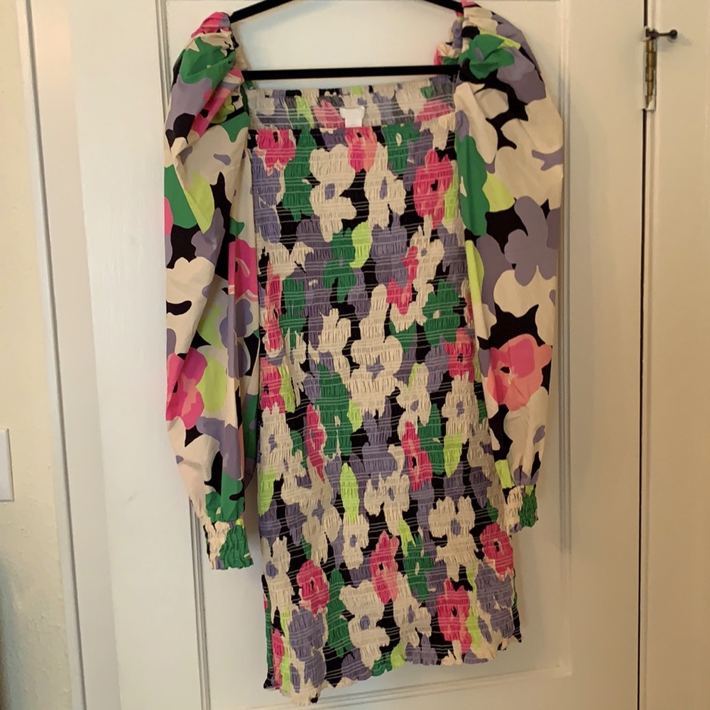H&M Smocked Long-Sleeve floral minidress